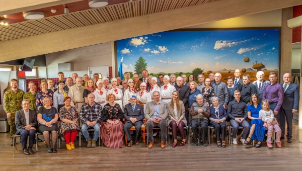 Olev Kasaku sajanda sünnipäeva tähistamisele kogunes 18. aprillil Jaagumäe Toidukeskusesse umbes 70 inimest. FOTO: Aigar Nagel